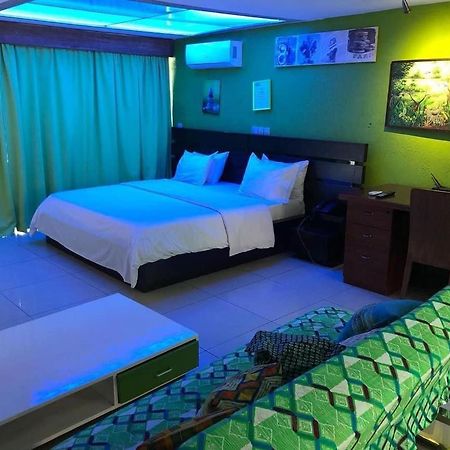 Ecologe Aparthotel Abidjan Bagian luar foto