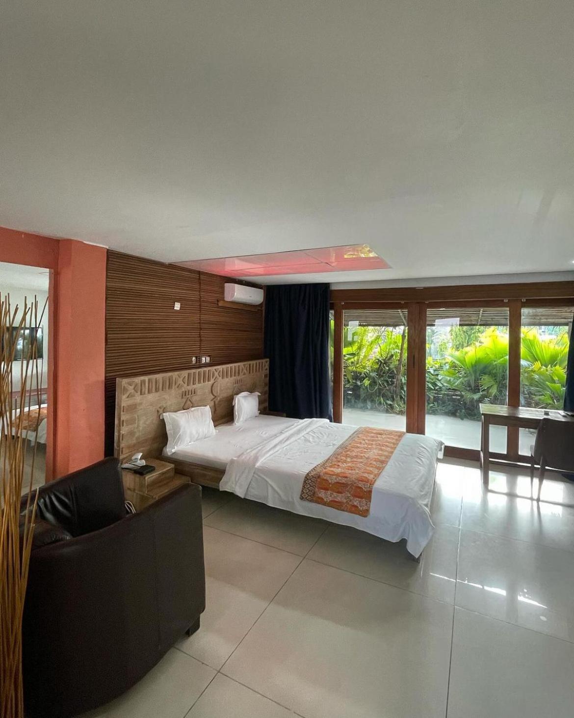 Ecologe Aparthotel Abidjan Bagian luar foto