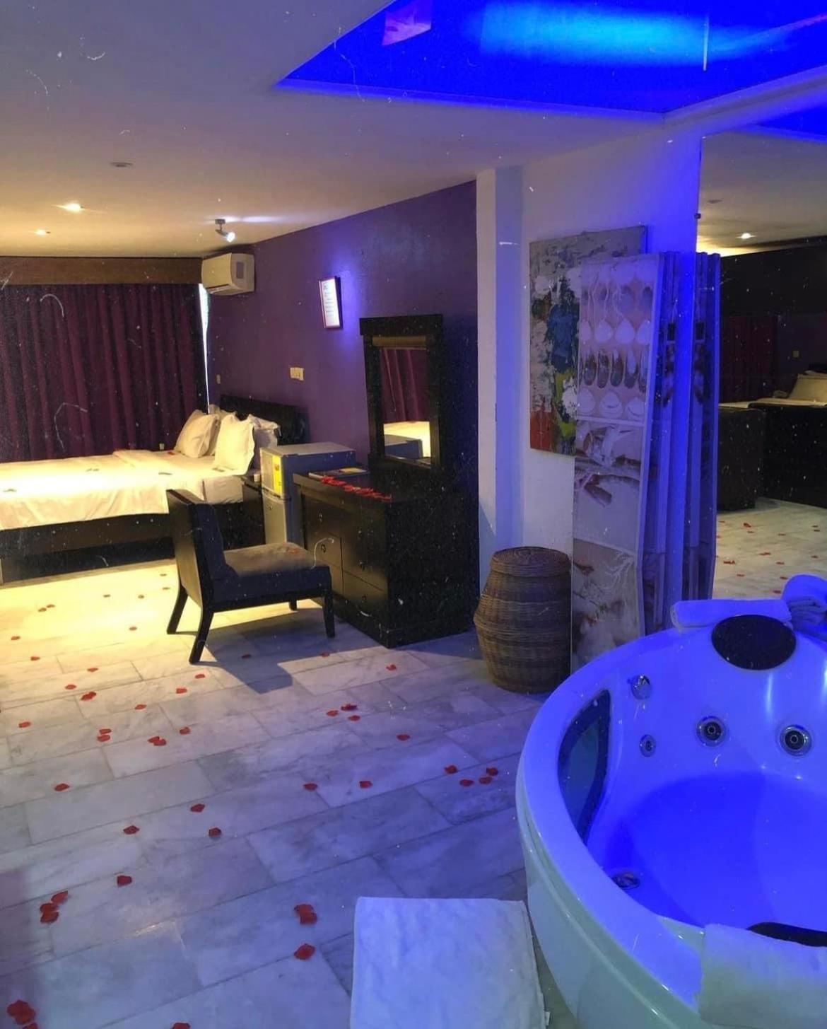 Ecologe Aparthotel Abidjan Bagian luar foto