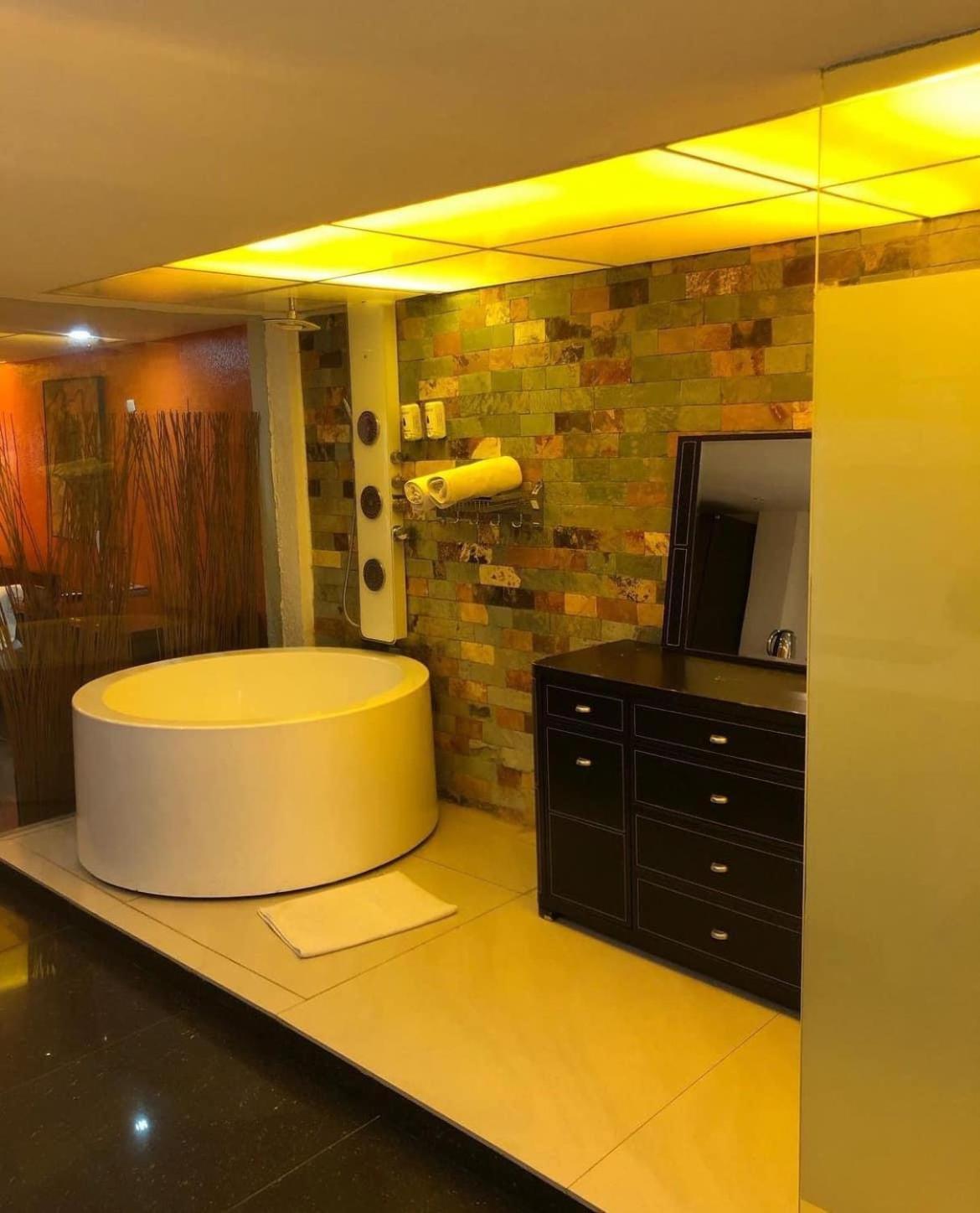Ecologe Aparthotel Abidjan Bagian luar foto