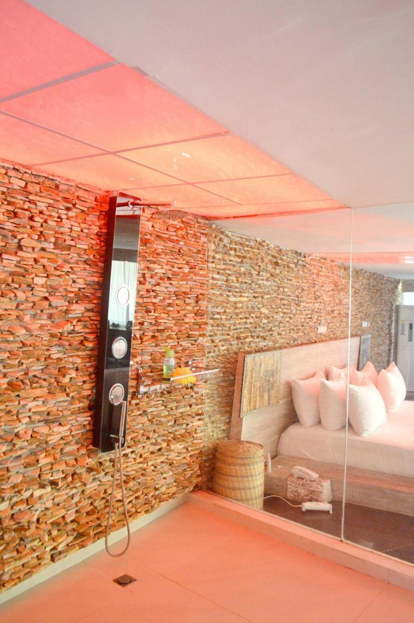 Ecologe Aparthotel Abidjan Bagian luar foto